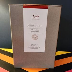 BNIB SAJE Aroma Lift Kit Uplifting Edition Essential Oil Diffuser + Scents White